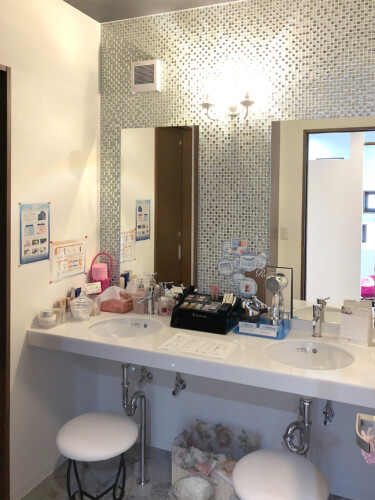 CinQ-R.美九 パウダールーム CinQ-R.美九 パウダールーム